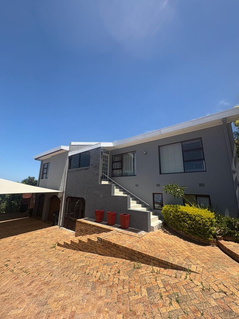 To Let 4 Bedroom Property for Rent in Loevenstein Western Cape